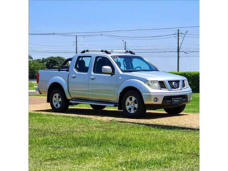 Nissan Frontier Prata 14