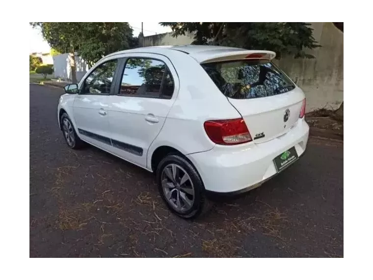 Volkswagen Gol Branco 4