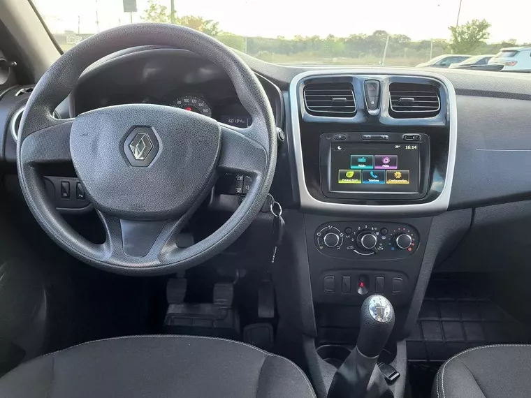 Renault Sandero Prata 4