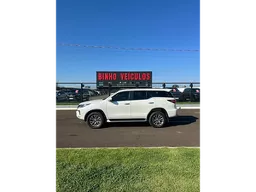 Toyota Hilux SW4