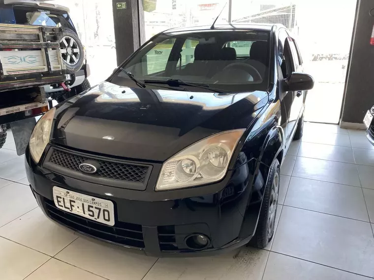 Ford Fiesta Preto 2