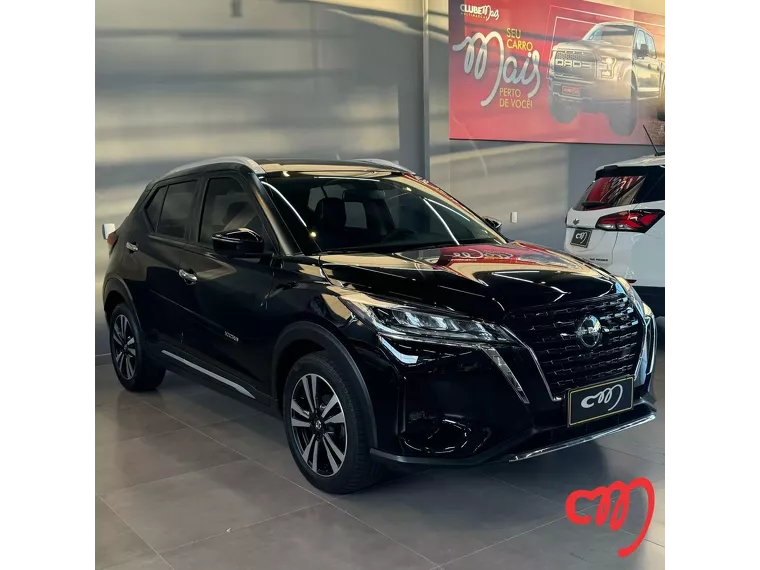 Nissan Kicks Preto 11