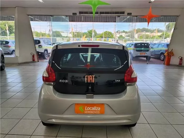 Fiat Mobi Prata 8