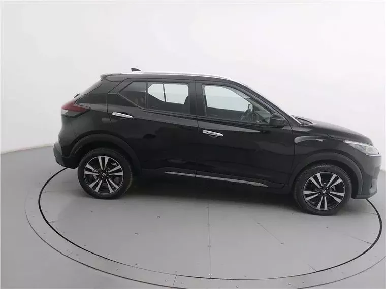 Nissan Kicks Preto 8