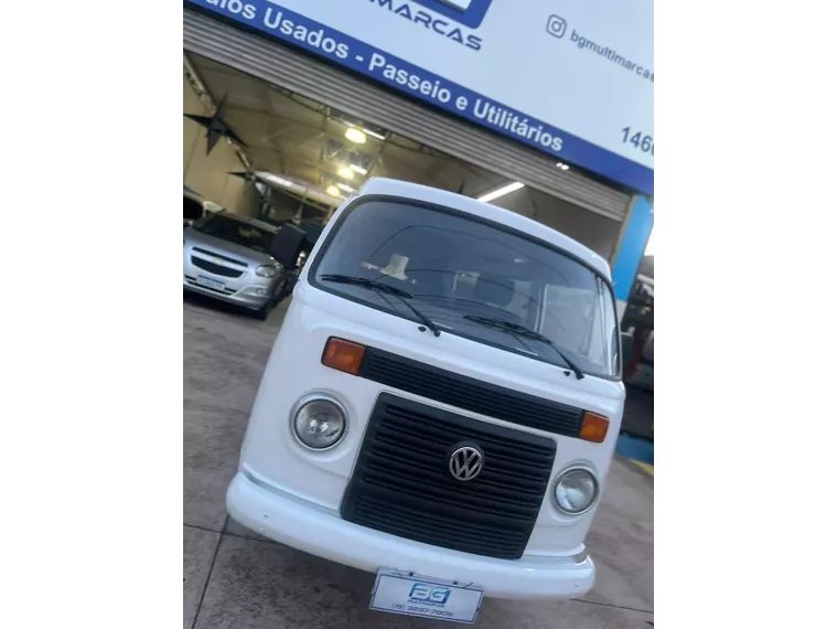 Volkswagen Kombi Branco 2