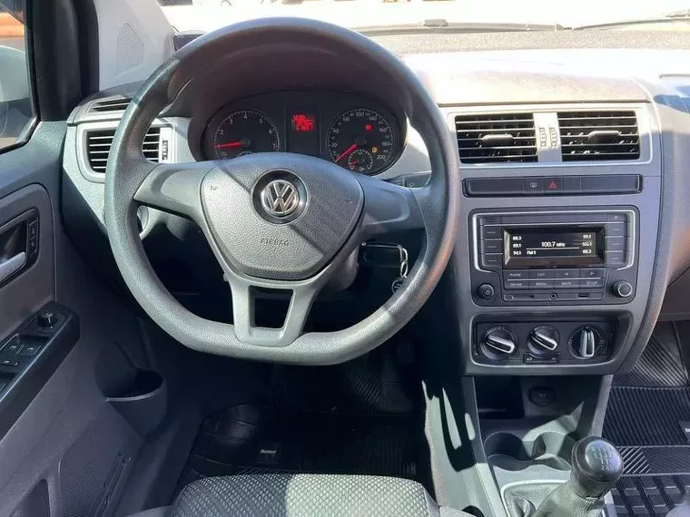 Volkswagen Fox Branco 13