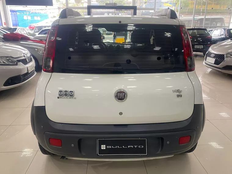 Fiat Uno Branco 2