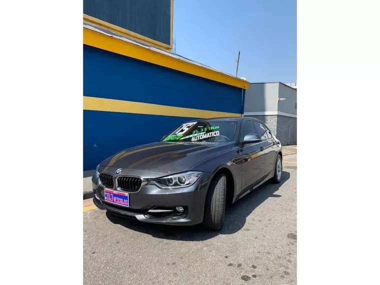 BMW 320i Cinza 11