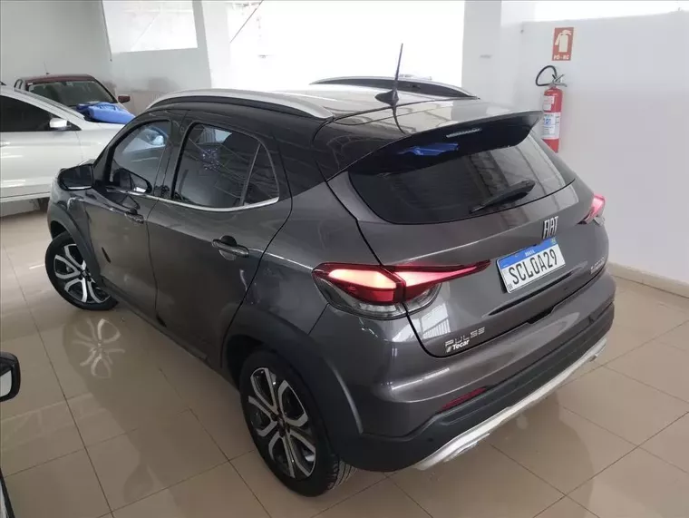 Fiat Pulse Cinza 19