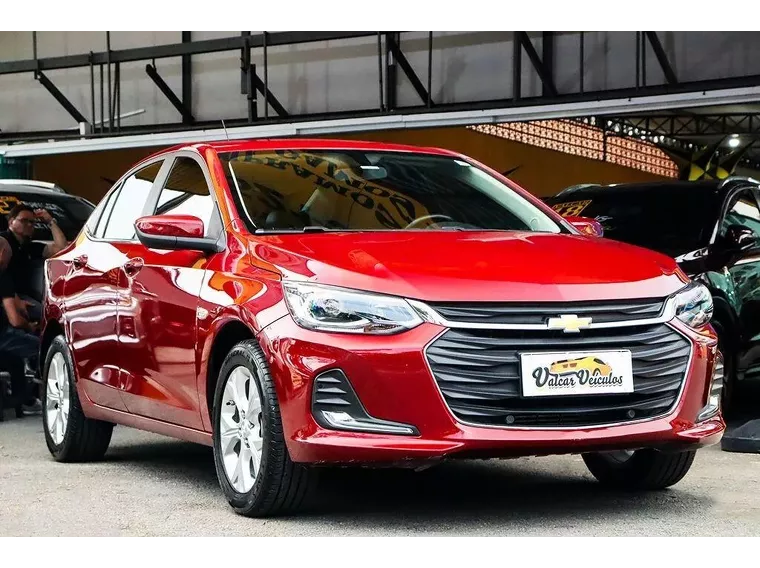 Chevrolet Onix Vermelho 18