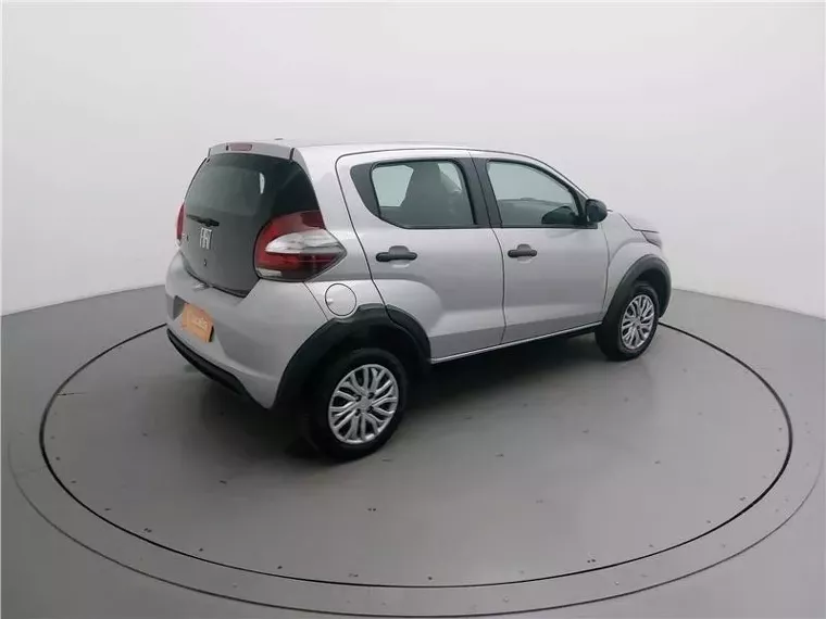 Fiat Mobi Prata 2