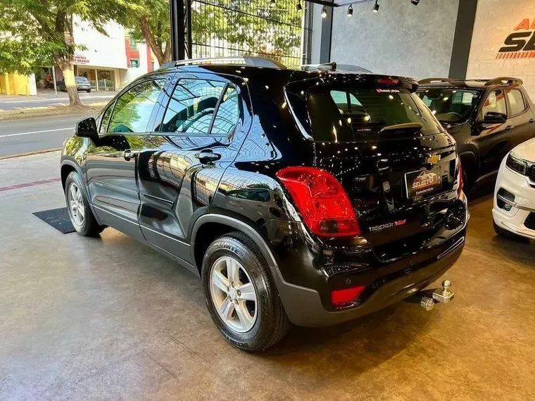 Chevrolet Tracker Preto 7