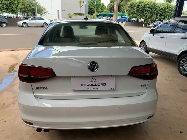 Volkswagen Jetta Branco 6