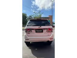 Toyota Hilux SW4