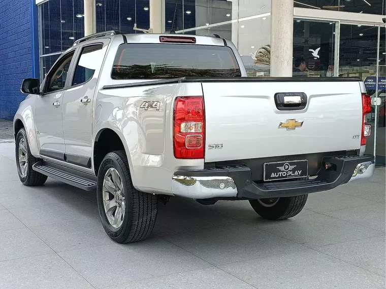 Chevrolet S10 Prata 4