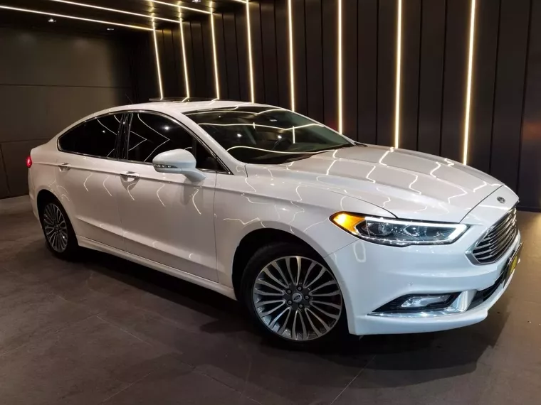 Ford Fusion Branco 3