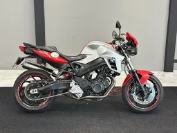 F 800 R