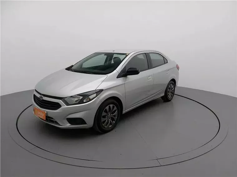 Chevrolet Onix Prata 7