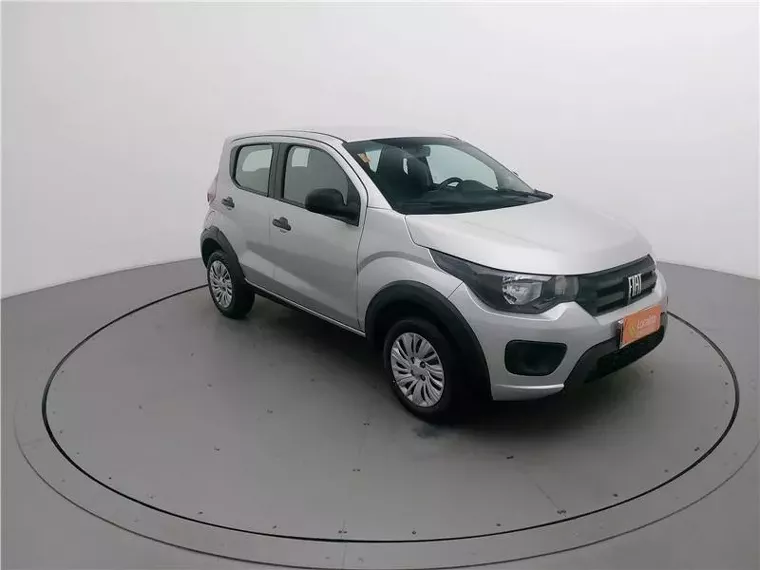 Fiat Mobi Prata 5