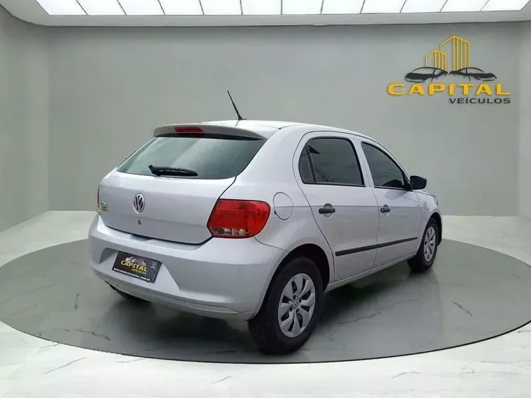 Volkswagen Gol Prata 5