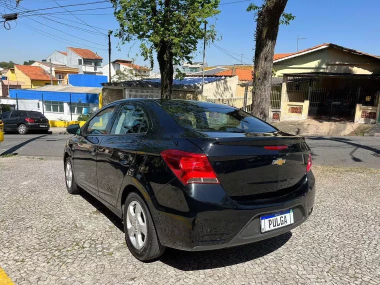 Chevrolet Prisma Preto 6