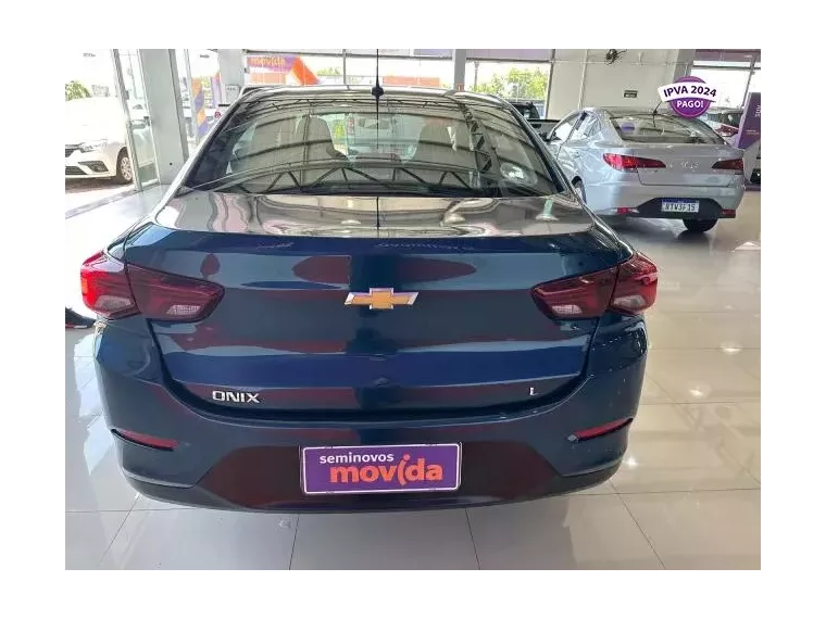 Chevrolet Onix Azul 3