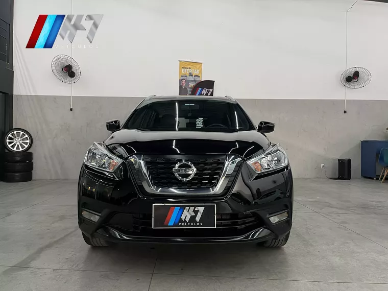 Nissan Kicks Preto 2