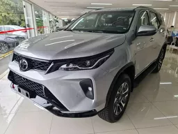 Toyota Hilux SW4