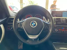BMW 328i