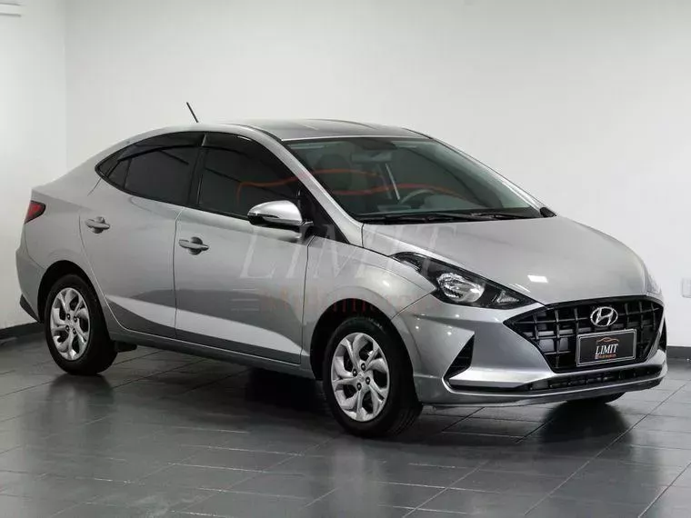 Hyundai HB20S Prata 1