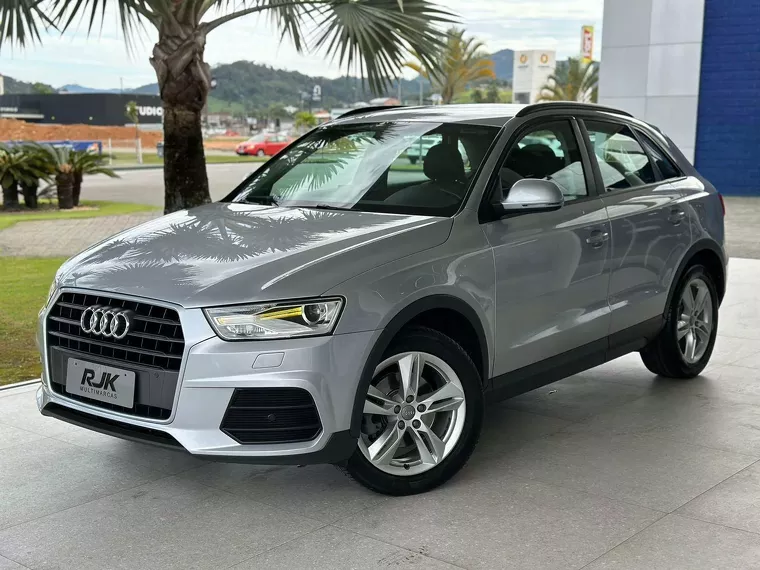 Audi Q3 Prata 1