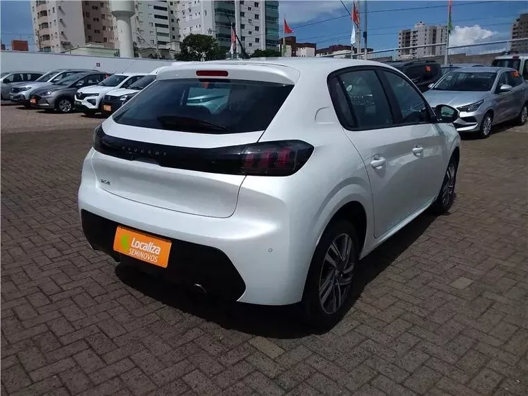 Peugeot 208 Branco 5