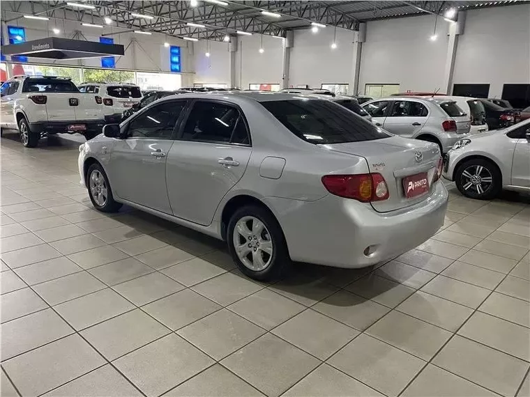 Toyota Corolla Prata 2