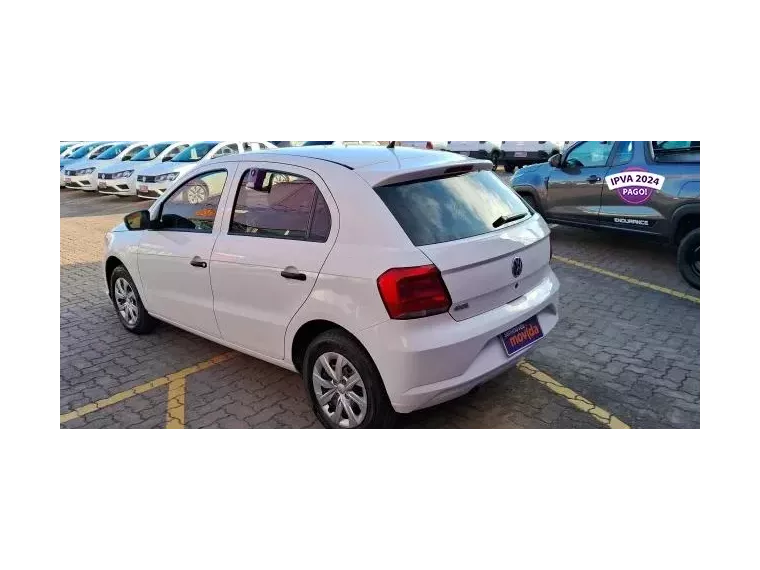 Volkswagen Gol Branco 9