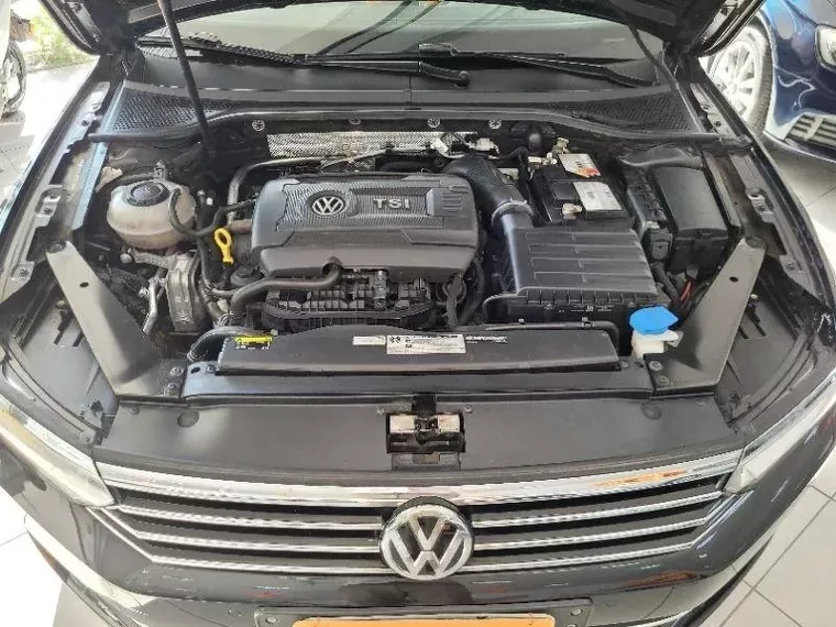 Volkswagen Passat Preto 11