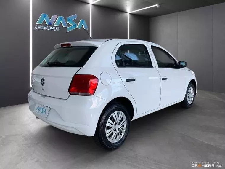 Volkswagen Gol Branco 3