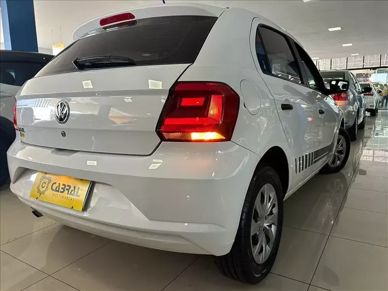 Volkswagen Gol Branco 6