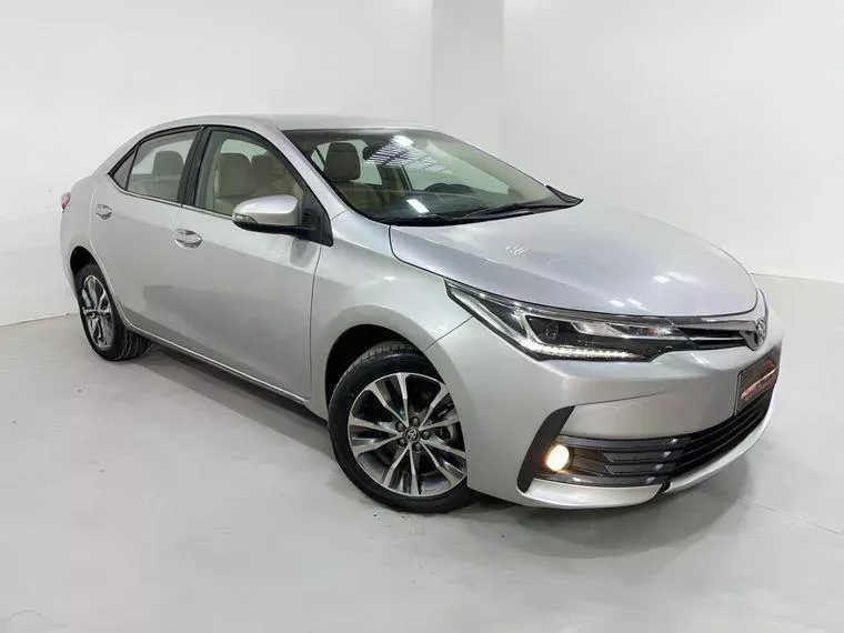 Toyota Corolla Prata 1