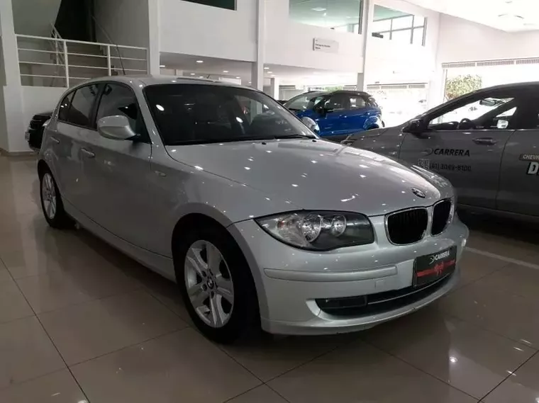 BMW 118i Prata 11