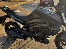 Bajaj Dominar