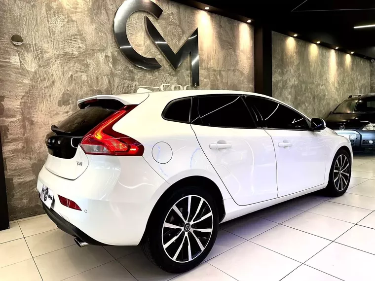 Volvo V40 Branco 12