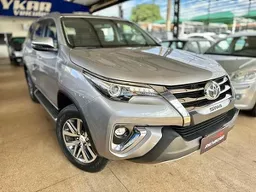 Toyota Hilux SW4