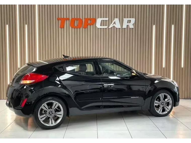 Hyundai Veloster Preto 9