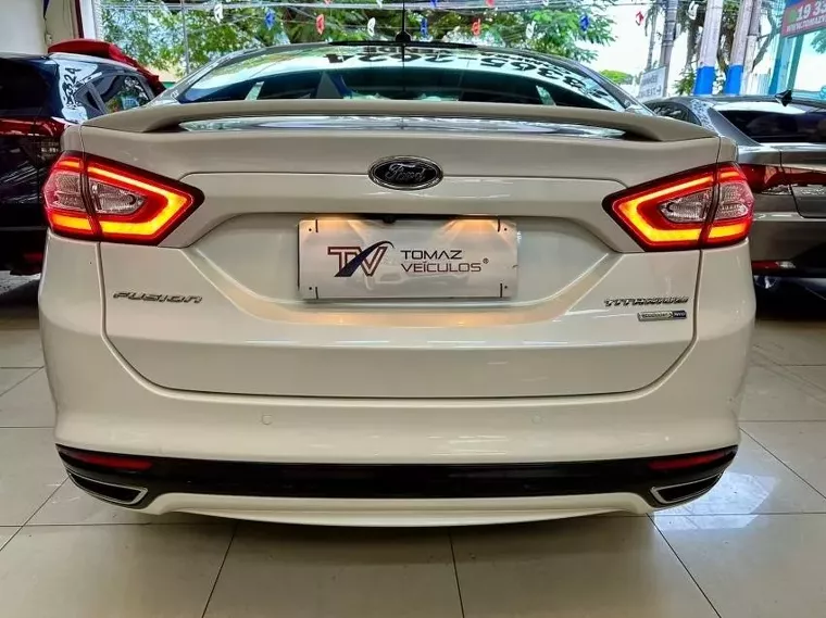 Ford Fusion Branco 3