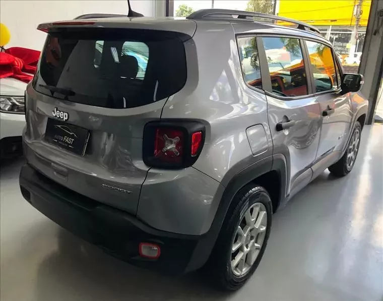 Jeep Renegade Prata 10