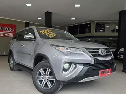 Toyota Hilux SW4