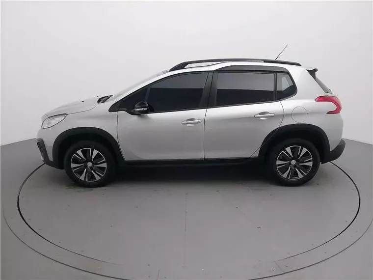 Peugeot 2008 Cinza 3