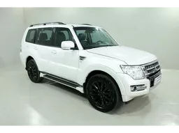 Mitsubishi Pajero Full