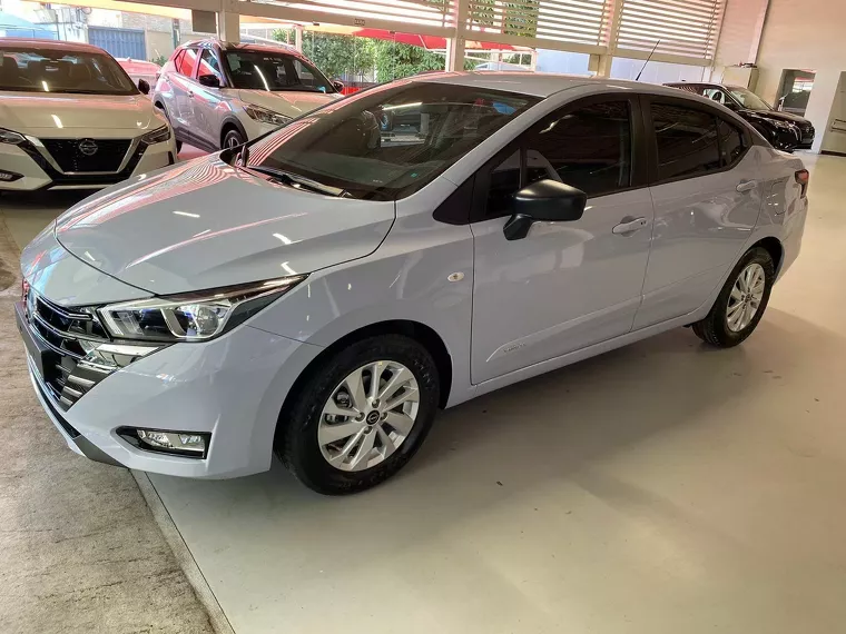 Nissan Versa Preto 7