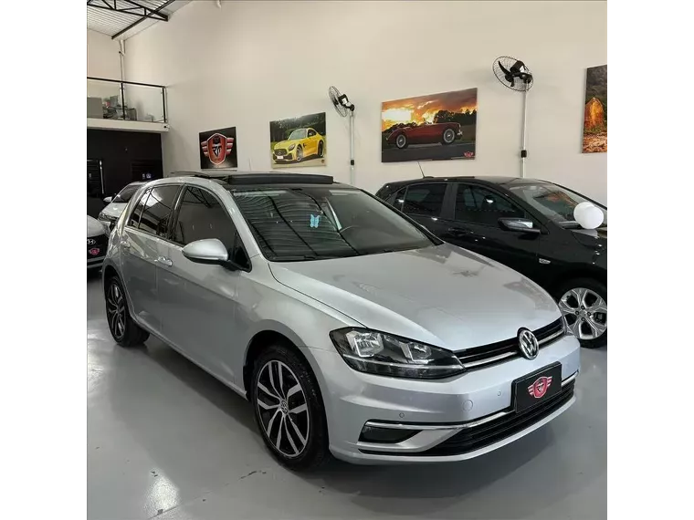 Volkswagen Golf Prata 2